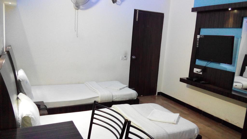 העיר בנגלור Hotel Richmond Residency מראה חיצוני תמונה