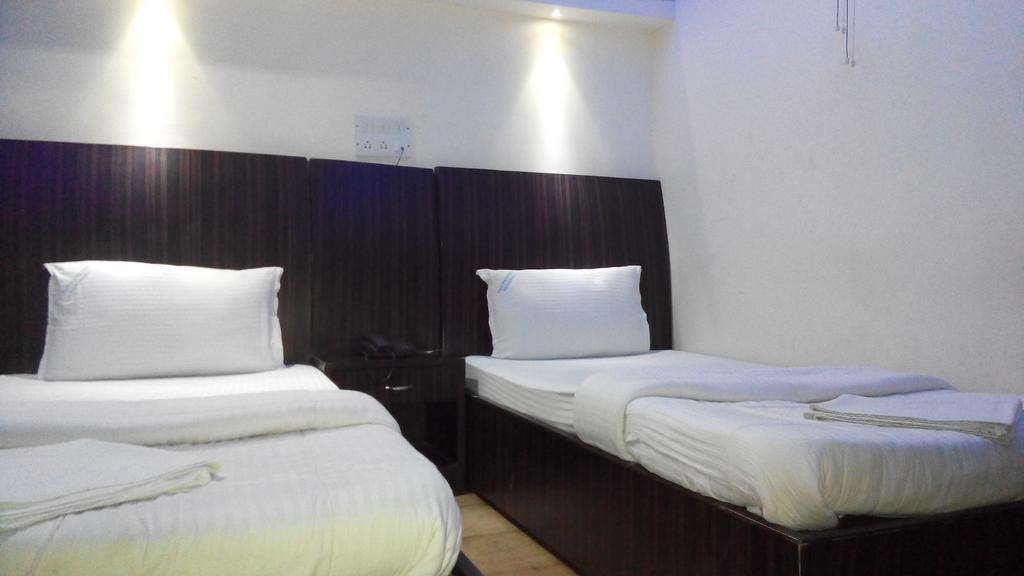 העיר בנגלור Hotel Richmond Residency מראה חיצוני תמונה