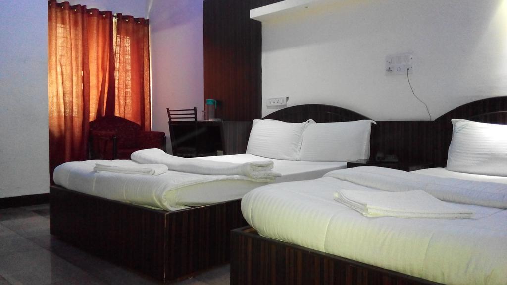 העיר בנגלור Hotel Richmond Residency חדר תמונה