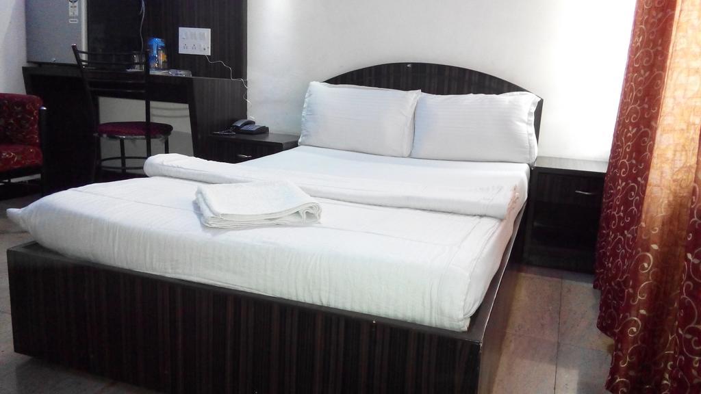 העיר בנגלור Hotel Richmond Residency חדר תמונה