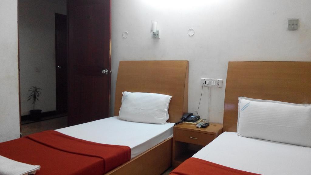 העיר בנגלור Hotel Richmond Residency חדר תמונה